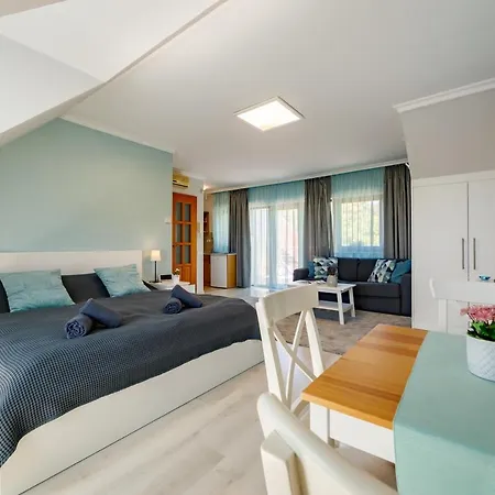 بيت ضيافة Villa Muzsa Apartment House 4*