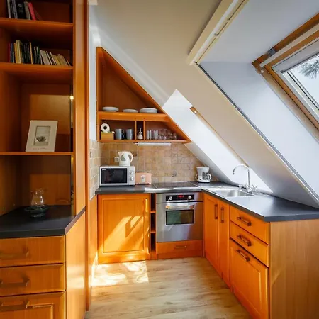 Villa Muzsa Apartment House بيت ضيافة بالاتونفوريد