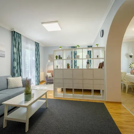 Villa Muzsa Apartment House 4* بالاتونفوريد