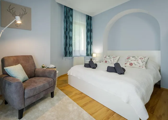 Muzsa House バラトンフレド