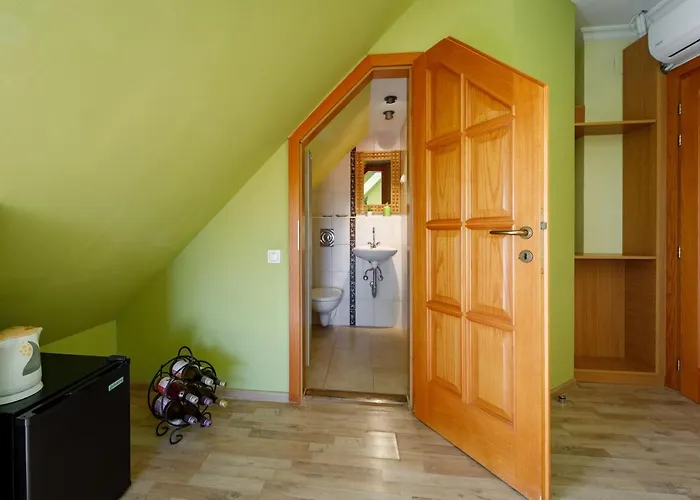 ゲストハウス Muzsa House 4*