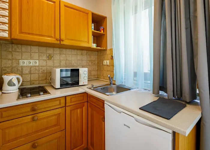 ゲストハウス Muzsa House バラトンフレド