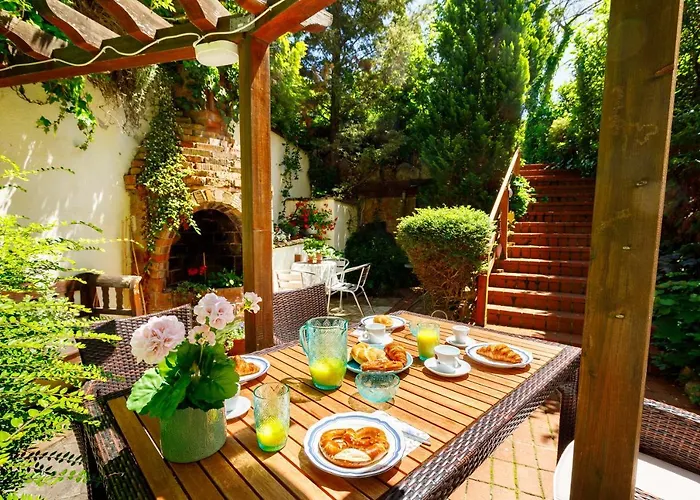 ゲストハウス Muzsa House