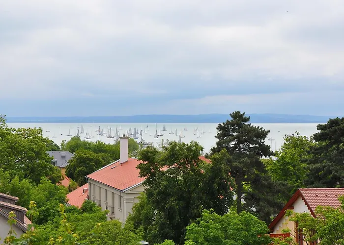 Muzsa House バラトンフレド